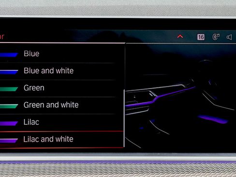 Used 2019 BMW X5 xDrive40i w/ M Sport Package image 18