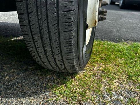 Used 2018 Ford E-350 and Econoline 350 Super Duty image 20