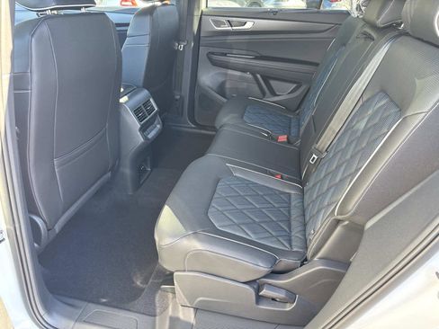 New 2026 Volkswagen Atlas Cross Sport SEL Premium R-Line image 15