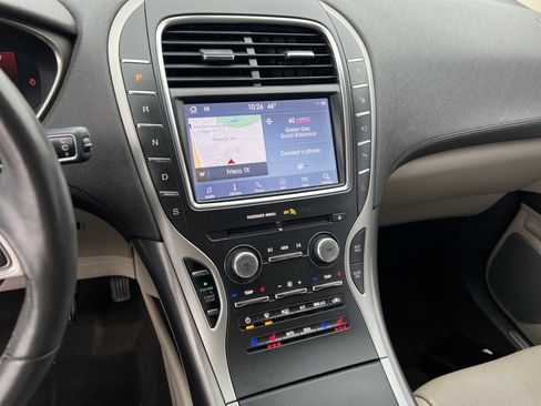 Used 2019 Lincoln Nautilus Reserve w/ Ultimate Package image 28