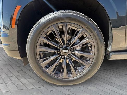 Used 2025 Cadillac Escalade Sport Platinum w/ LPO, ONYX Package RWD image 9