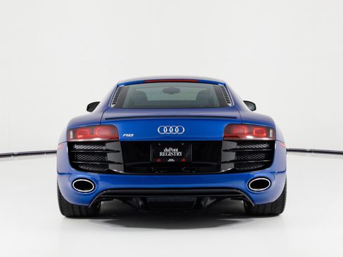 Used 2012 Audi R8 V10 AWD/4WD image 4