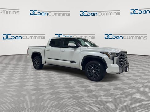 Used 2024 Toyota Tundra Platinum AWD/4WD image 2