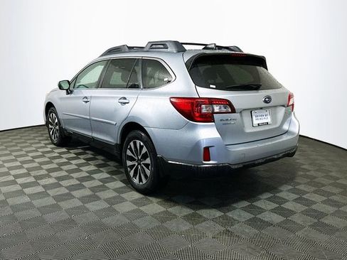 Used 2017 Subaru Outback 2.5i Limited image 6