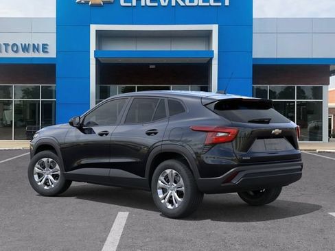 New 2026 Chevrolet Trax LS FWD image 3
