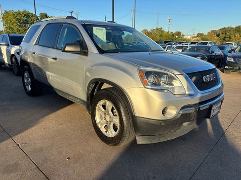 Used 2011 GMC Acadia SL w/ Preferred Package image 9
