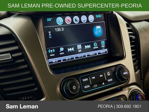 Used 2018 Chevrolet Suburban LT image 15