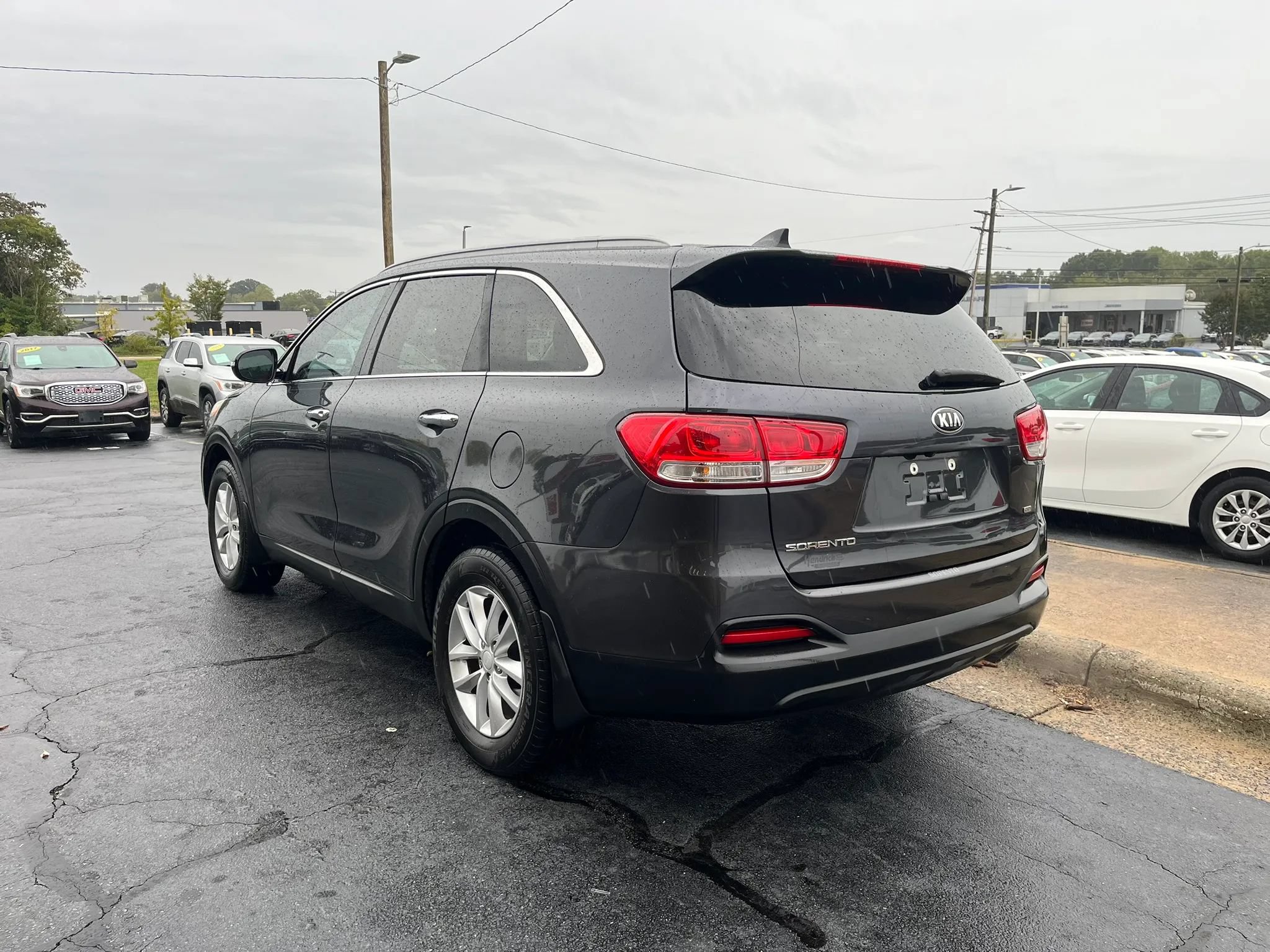 Used 2018 Kia Sorento FWD image 5