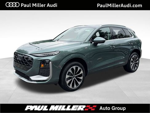 New 2026 Audi Q3 quattro 2.0T AWD/4WD image 1