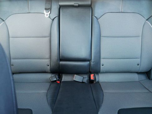 Certified 2022 Kia Niro EX w/ Cold Weather Package FWD image 13