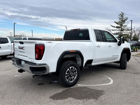 New 2026 GMC Sierra 2500 SLE w/ SLE Value Package; image 2