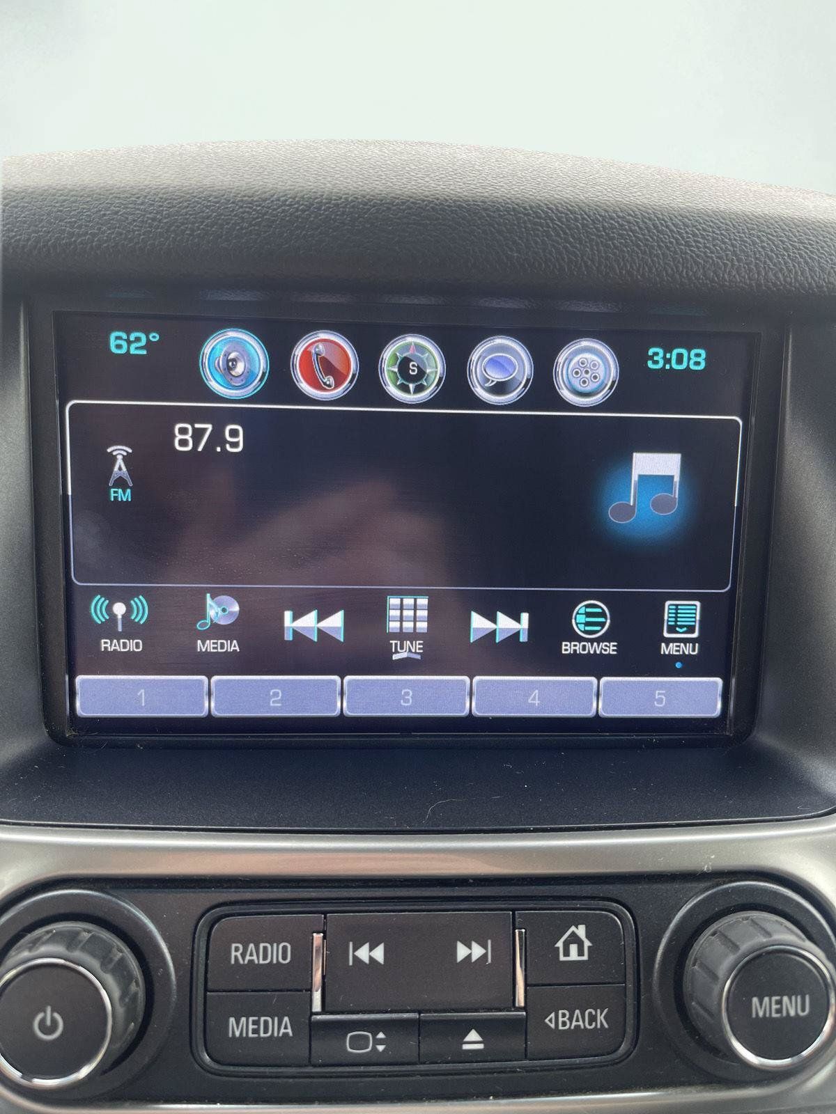 Used 2018 Chevrolet Tahoe Premier AWD/4WD image 27