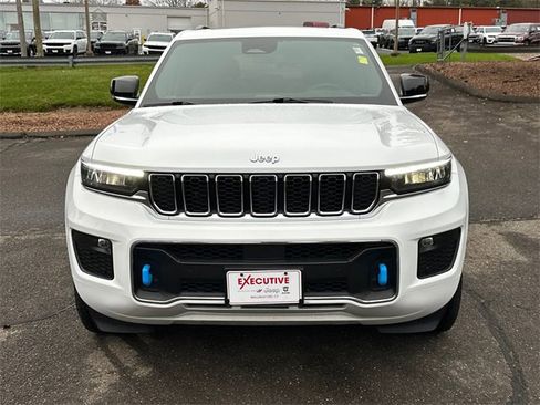 Used 2023 Jeep Grand Cherokee Overland image 6