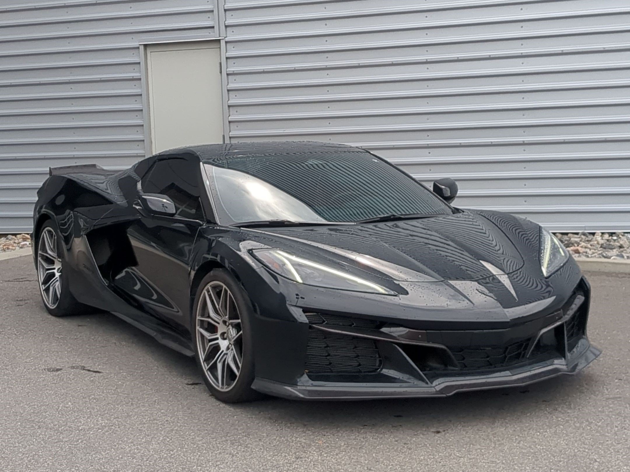 Used 2024 Chevrolet Corvette Z06 w/ Stealth Interior Trim Package RWD image 3