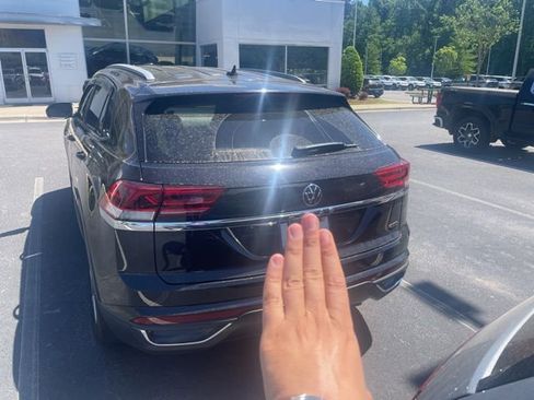 Used 2020 Volkswagen Atlas Cross Sport S image 11