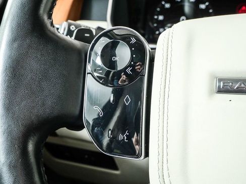 Used 2020 Land Rover Range Rover HSE image 11
