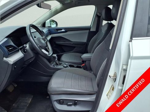Used 2023 Volkswagen Taos SE AWD/4WD image 10