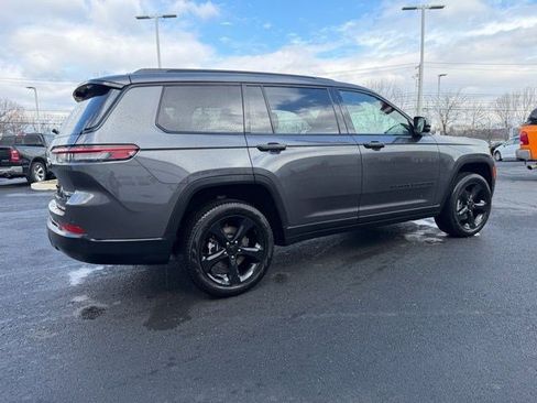 Certified 2025 Jeep Grand Cherokee L Limited w/ Luxury Tech Group II image 7