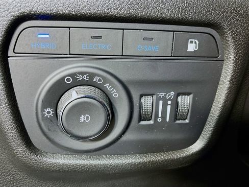 Used 2022 Jeep Grand Cherokee Limited 4xe AWD/4WD image 13