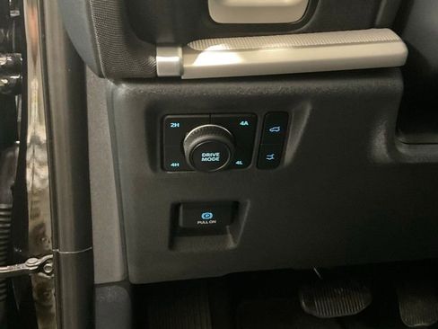 Used 2025 Ford Expedition Max Active AWD/4WD image 8