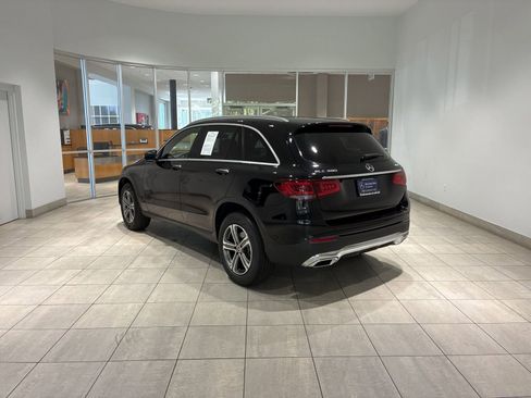 Used 2022 Mercedes-Benz GLC 300 4MATIC image 2
