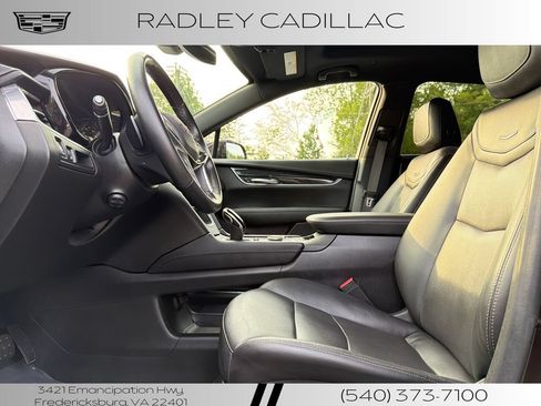 Used 2020 Cadillac XT5 Premium Luxury w/ LPO, Floor Liner Package AWD/4WD image 3
