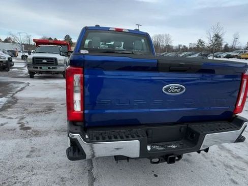 New 2026 Ford F250 XL w/ XL Chrome Package image 3