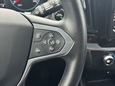 Used 2021 Chevrolet Traverse LS image 20