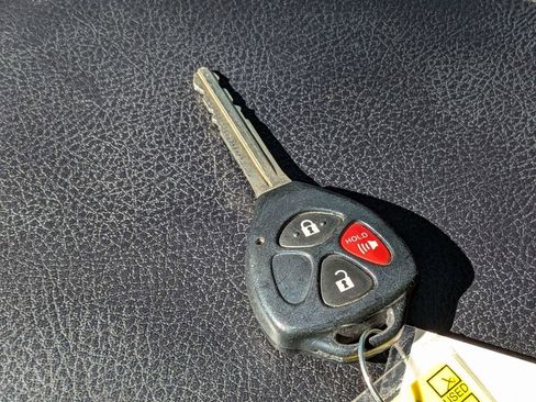 Used 2019 Toyota 4Runner TRD Off-Road Premium AWD/4WD image 38