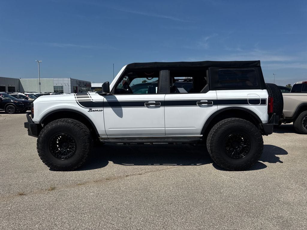Used 2022 Ford Bronco 4-Door AWD/4WD image 2