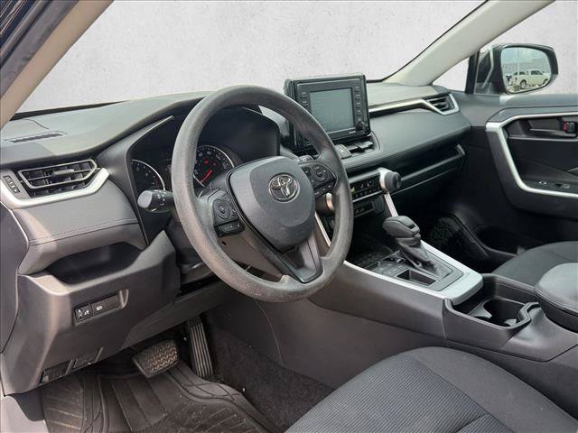 Used 2021 Toyota RAV4 LE FWD image 9