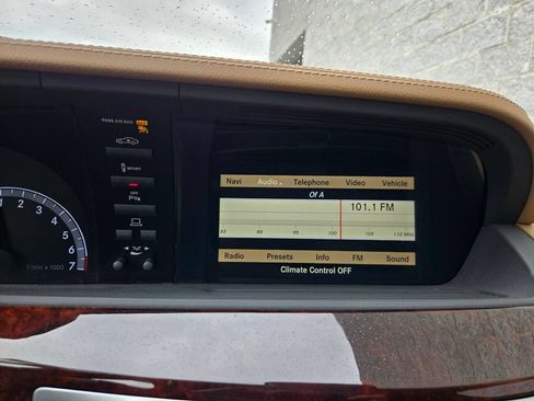 Used 2012 Mercedes-Benz S 550 4MATIC w/ Premium 2 Pkg image 25