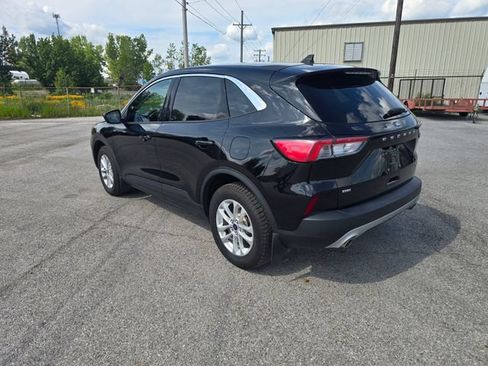 Used 2022 Ford Escape SE w/ Cold Weather Package AWD/4WD image 6