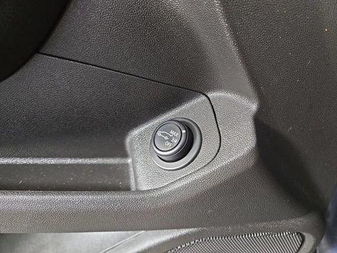 Used 2019 GMC Terrain SLE w/ Driver Convenience Package AWD/4WD image 30