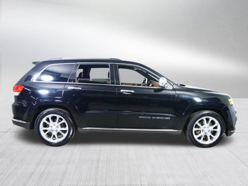 Used 2019 Jeep Grand Cherokee Summit image 8