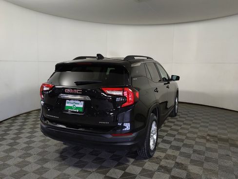 Used 2022 GMC Terrain SLE w/ Driver Convenience Package AWD/4WD image 7