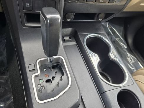Used 2019 Toyota Sequoia Limited w/ Safety & Convenience Package RWD image 21