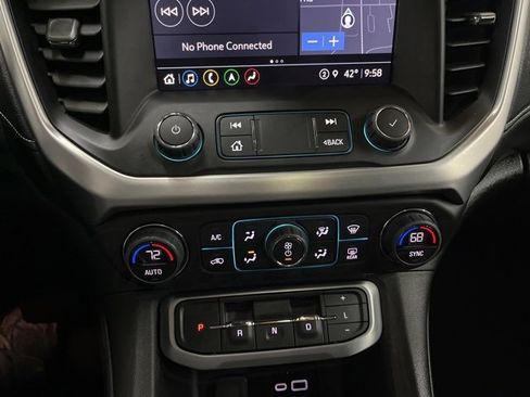 Used 2023 GMC Acadia SLT w/ Preferred Package image 54