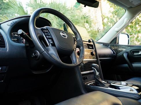 Used 2022 Nissan Armada Platinum w/ Captain's Chairs Package image 11