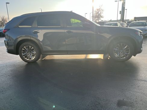 Certified 2025 MAZDA CX-70 3.3 Turbo w/ Preferred Package image 7