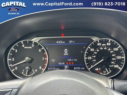 Used 2025 Nissan Altima 2.5 SV FWD image 25