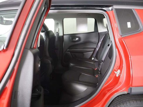 Used 2021 Jeep Compass Trailhawk AWD/4WD image 29