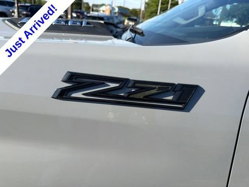 Used 2024 Chevrolet Silverado 2500 LTZ w/ LTZ Plus Package AWD/4WD image 12