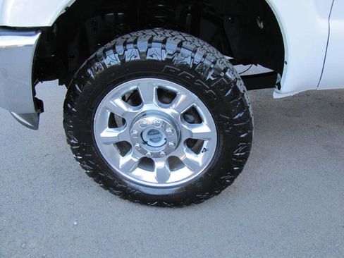 Used 2015 Ford F250 Lariat w/ Lariat Ultimate Package image 24