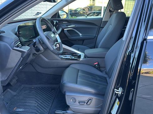 Used 2025 Audi Q5 Premium Plus w/ Premium Plus image 13