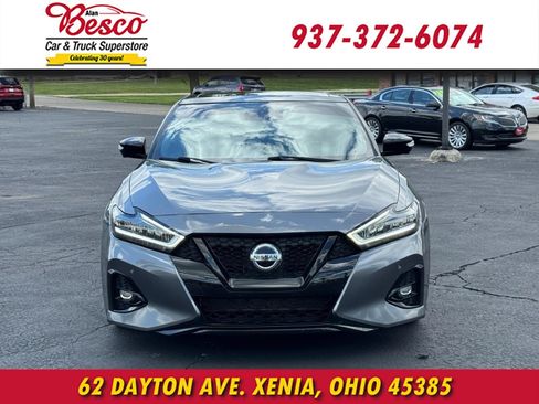 Used 2021 Nissan Maxima SR w/ Sport Mat Group FWD image 2