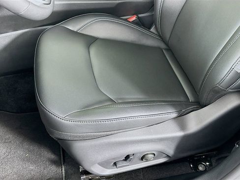 New 2026 Jeep Compass Limited image 25