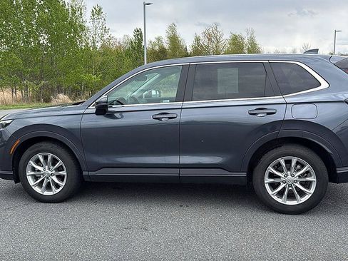 Used 2023 Honda CR-V EX-L image 10