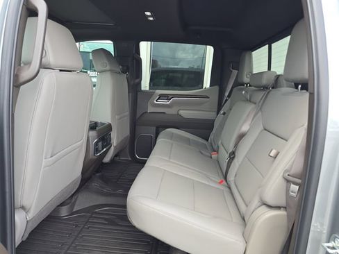 New 2026 GMC Sierra 1500 SLT w/ SLT Premium Plus Package AWD/4WD image 15