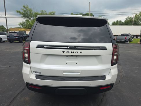 Used 2024 Chevrolet Tahoe Z71 w/ Luxury Package AWD/4WD image 9